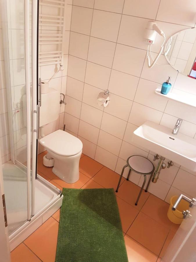 Pension Goeschlberger Мондзее Экстерьер фото