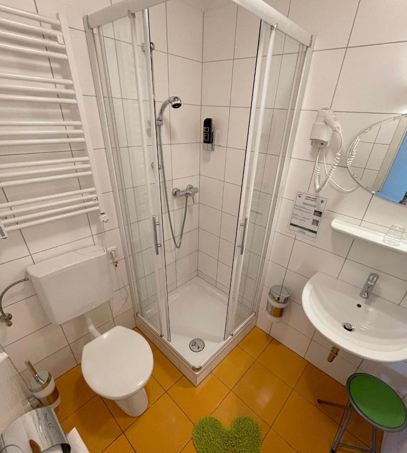 Pension Goeschlberger Мондзее Экстерьер фото