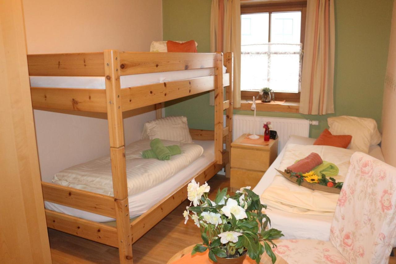 Pension Goeschlberger Мондзее Экстерьер фото