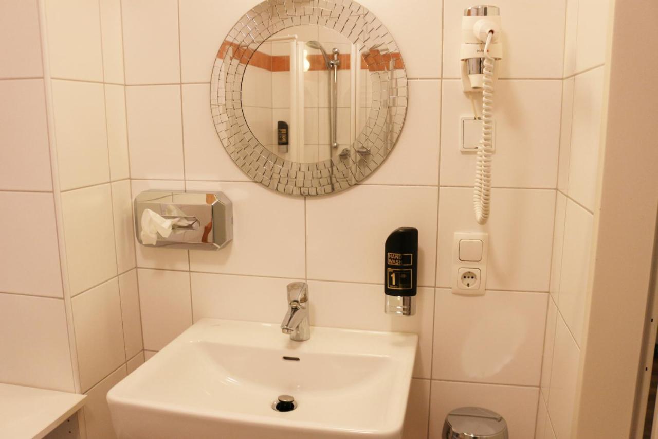Pension Goeschlberger Мондзее Экстерьер фото