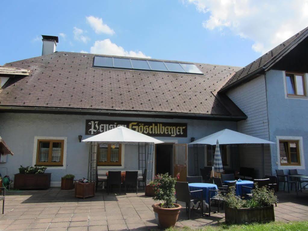Pension Goeschlberger Мондзее Экстерьер фото